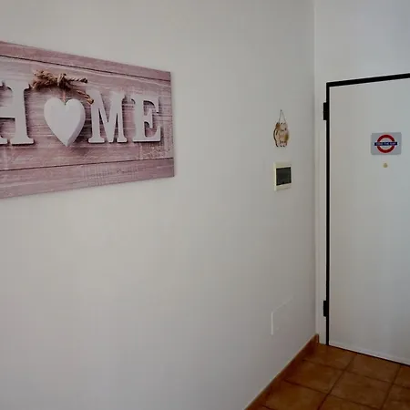 In Piazza Cavour Centro Storico *