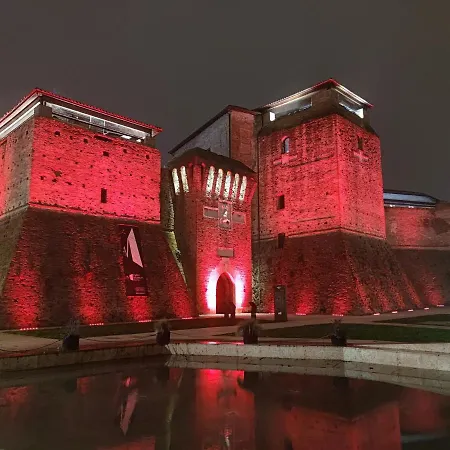 In Piazza Cavour Centro Storico