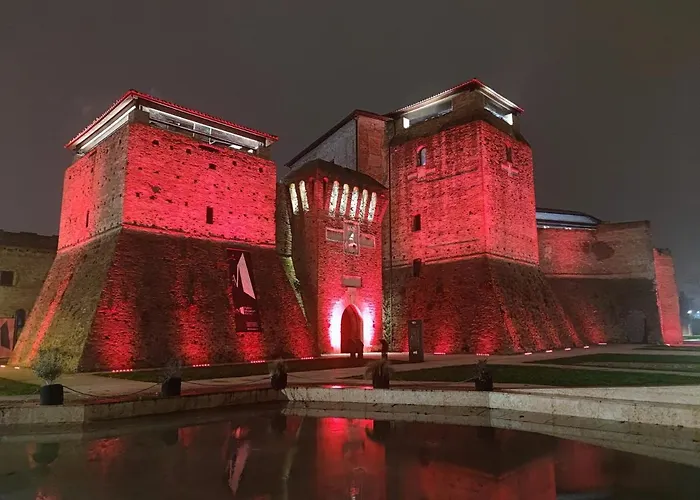 In Piazza Cavour Centro Storico