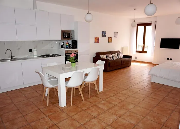 Apartman In Piazza Cavour Centro Storico *